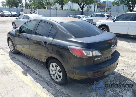 2012 Mazda Mazda3 I Sport z USA, uszkodzony, nr VIN JM1BL1UF9C1552437